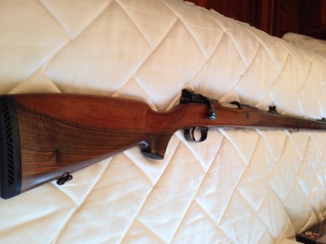 Vendo este rifle marca Brno caja larga,"Stutzen" en calibre 9,3X62, modelo 98 con la famosa 10
