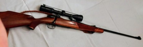 Se vende rifle Mauser modelo 2000, calibre 7mm Rem Magnum, con visor Kahles 3x9x42. Y su correspondiente 00