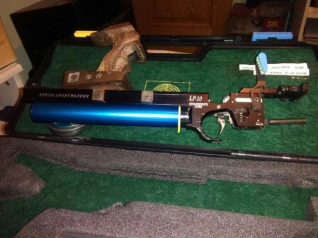 Muy buenas chavales!!!! Pongo en venta mi pistola marca Steyr, Mod. Lp10 en buenas condiciones, ligeramente 02