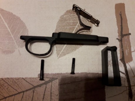 Vendo culata para accion remington 700..en concreto es la del modelo varmit viene con todas sus piezas..sólo 02