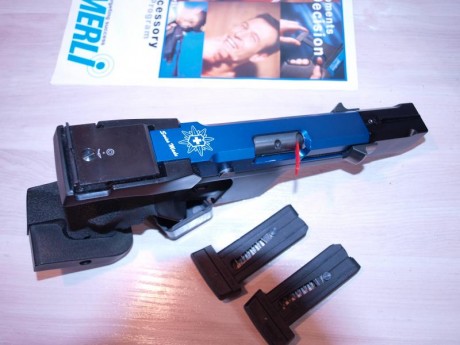 Hola, vendo mi Hammerli SP 20, por no usarla, ha tirado sólo las tiradas oficiales para renovación, y 12
