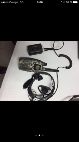 Vemdo equipo se comunicacion con laringofono. Bateriad recargables. Casi sin usar solo dos partidas de 00