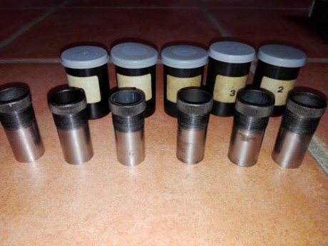 VENDO ESCOPETA DE TIRO AL PLATO . 
MARCA ARAMBERRI GUERNIKA . 
CALIBRE 12.
INCLUYO POLICHOCKS.
PRECIO 02