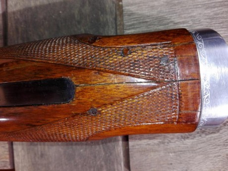 VENDO ESCOPETA DE TIRO AL PLATO . 
MARCA ARAMBERRI GUERNIKA . 
CALIBRE 12.
INCLUYO POLICHOCKS.
PRECIO 41