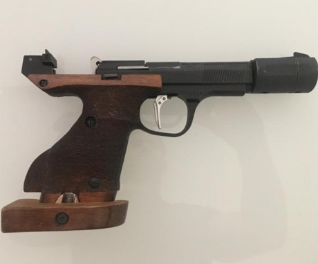 Vendo Pistolet Unique Olympique modelo Des 69 en buen estado, por no usar. Lleva acoplado contrapeso y 00