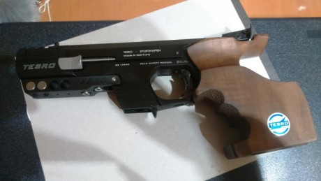 Hola a todos. Renuevo el anuncio con fotos de mejor calidad para que aprecieis el estado de la pistola.
Pongo 02