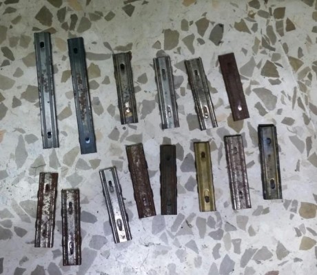 Se vende el conjunto de peines que pongo en foto, la mayoría de mauser, hay dos largos que no sé, pero 00
