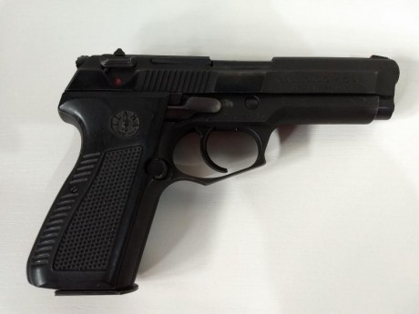 Pongo a la venta, Llama M82 9PB en perfecto estado de funcionamiento, muy poco uso, ya se le ve en el 02