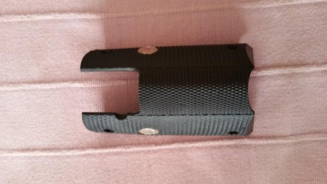 Hola a todos

Vendo unas cachas prácticamente nuevas, marca Colt. Estaban montadas en una pistola SPS 02