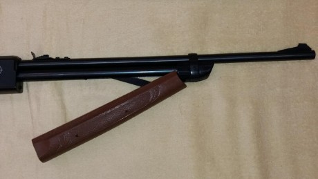 Vendo carabina vintage de bombeo de aire marca Crosman 2200 magnum calibre 5,5mm. Esta muy cuidada, como 11