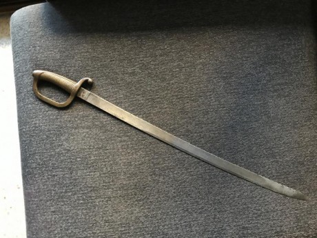 Vendo espada de Artillería de la fábrica de Toledo. Precio 50 Eur. 02