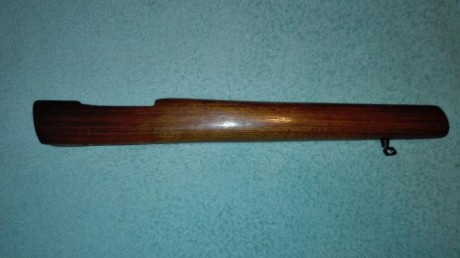 Hola a todos, limpiando cajones pongo en venta culata y guardamanos deportivizados para rifle Lee Enfield 12