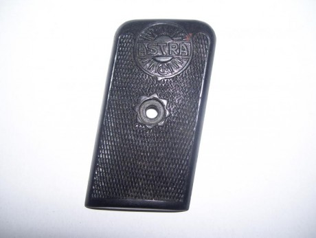 Hola
pongo aqui a la venta varias cachas tanto parejas como cachas sueltas de los modelos de Astra 

esta 00