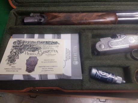 escopeta Beretta Guiubileo,cal,20 sin estrenar,impoluta,5 choques,la vende un amigo su teléfono es 634648938,vende 11