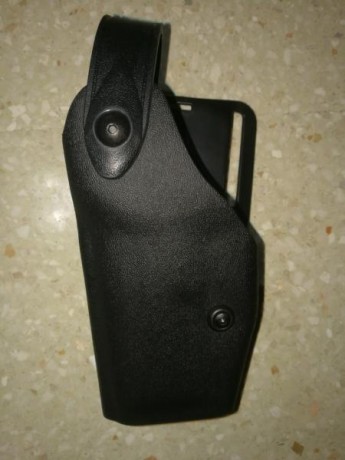 Vendo funda marca safariland para hk usp compact de zurdo. Precio 45 euros más envío si hiciera falta. 01