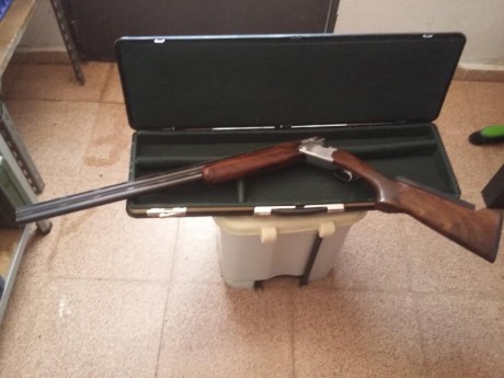 Escopeta beretta 686 Special, con cañones ventilados de 75 cm, una* y dos **, culata con lomo regulable 02