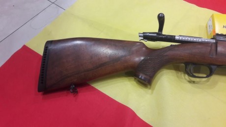 Apenas se ha utilizado. Perfecto de mecanismos, pavón y madera. Preción, robustez y fiavilidad fuera de 02