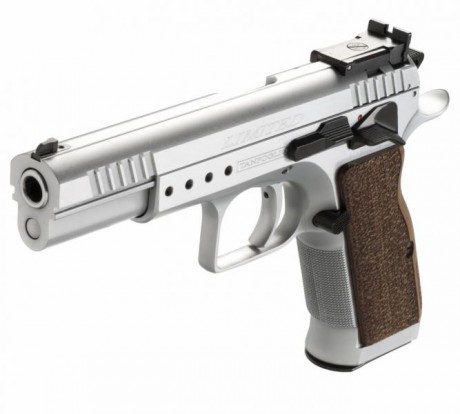 Vendo TANFOGLIO LIMITED, 9 mm/Pb, inox, con dos cargadores de 17 y uno de 16, con dos gatillos uno recto 60