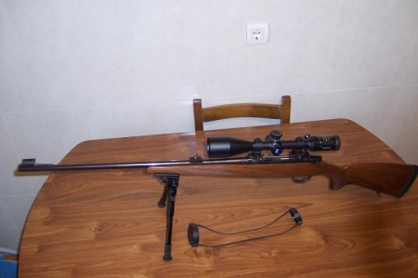 Modelo 550 Lux cal 30-06 , lleva un visor Zeiss Conquest 4,5 a 14 x 50 MC colocado con monturas desmontables 00