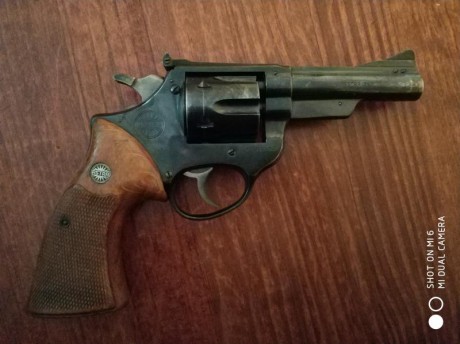 Se vende revolver Astra 357 Mágnum, NUEVO PRECIO  100€ 00
