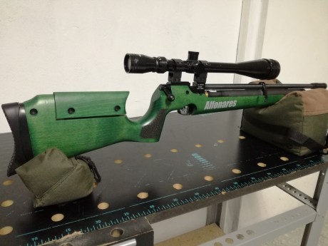 Hola a todos.
Vendo una carabina pcp CZ 200S GREEN con un visor TASCO WORLD CLASS 8-32x44 TS.
La compré 01
