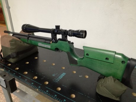 Hola a todos.
Vendo una carabina pcp CZ 200S GREEN con un visor TASCO WORLD CLASS 8-32x44 TS.
La compré 00