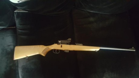 Carabina en perfecto estado de conservación marca Toz mod.17.01 cal. 22lr.
Precio 200 €, se puede ver 01