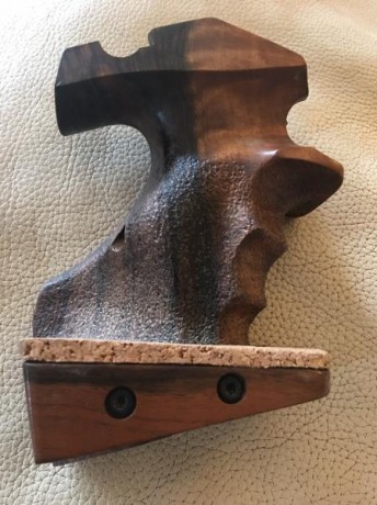 Hola compraría una cacha morini para una 162 EI de una sola pila talla M ,dispongo de una talla L por 52