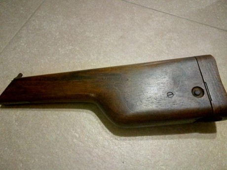 Ofrecer la funda para el mauser m30, muy buen estado,sin abolladuras y grietas. 750 euros. Envío por mi 02