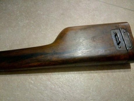 Ofrecer la funda para el mauser m30, muy buen estado,sin abolladuras y grietas. 750 euros. Envío por mi 01