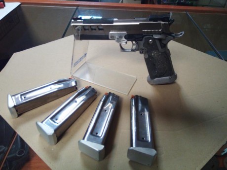 Esta es una de las armas que existen hoy en dia para la mas alta competicion en la categoria de IPSC Standar.
El 02