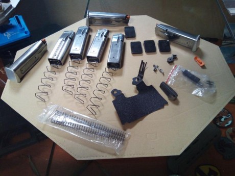 Esta es una de las armas que existen hoy en dia para la mas alta competicion en la categoria de IPSC Standar.
El 10