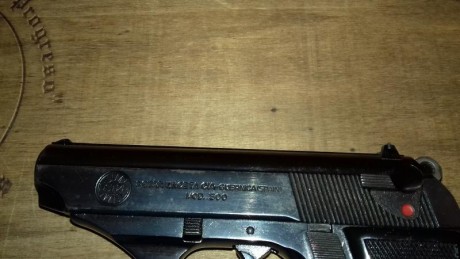 Hola a todos, tengo una Astra 500 del 9 corto, y ne dicen que es un modelo muy raro, ya que parece la 01