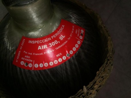 Pos eso.
    Busco una botella decente de 300 bars con su estacion de carga
mi correo    ho.li.ta@hotmail.com 31