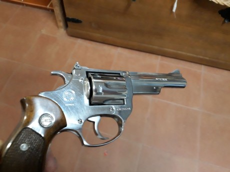 Hola compañeros
Un amiguete vende un Astra NC6 en inox y como esta reñido con las nuevas tecnologías le 01