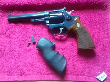 Pongo a la venta este revolver por todos conocidos, por lo que no me extendere en sus bondades. Eliminada 00
