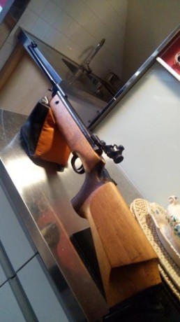 Vendo este ejemplar de Walther modelo lgv Olimpia  en buen estado y funcionando perfectamente, lleva los 02