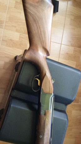 Un amigo me pasa esta escopeta que pone en venta. 
71 cm de cañon, 3 y 10 décimas
Recamaras 18,3 y el 12