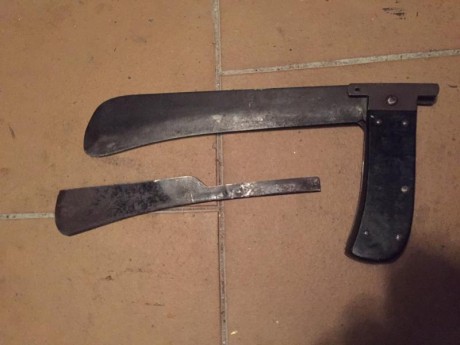 en venta en madrid:
Cuchillo Villegas,  sin uso  35e
Machete plegable 2GM USA, fabricado por Cattargus, 01