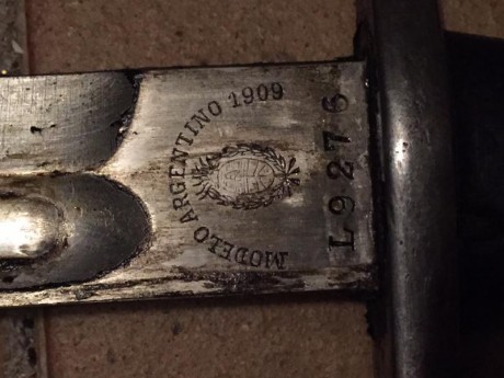 en venta en madrid:
Bayoneta argentina modelo 1909  75e
Bayoneta tipo mauser, desconocida 70e 01