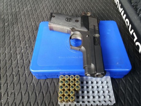 Vendo pistola semiautomatica Astra A-70, modelo muy compacto y ligero,perfecta para defensa, muy precisa 02