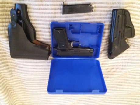 Vendo pistola semiautomatica Astra A-70, modelo muy compacto y ligero,perfecta para defensa, muy precisa 00