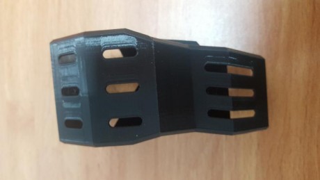 Vendo este maravilloso cazavainas, nuevo sin usar.
Encaja perfectamente en el arma y funciona de lujo.
Es 02