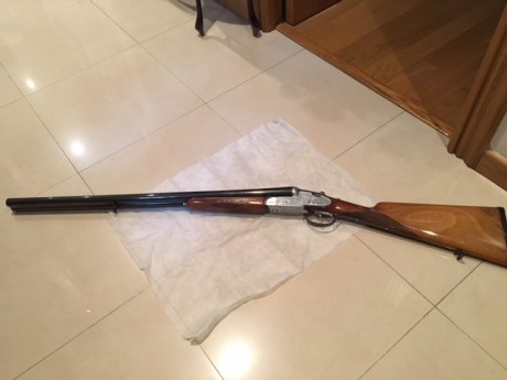 Hola,vendo escopeta paralela marca J Z cal 12 expulsora y de regalo una superpuesta marca sarrasqueta 01