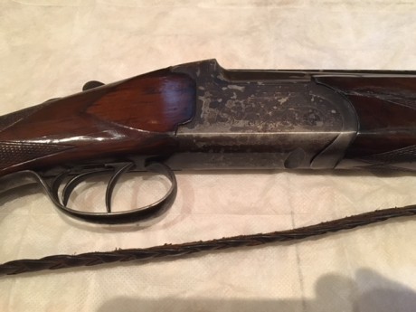 Hola,vendo escopeta paralela marca J Z cal 12 expulsora y de regalo una superpuesta marca sarrasqueta 21