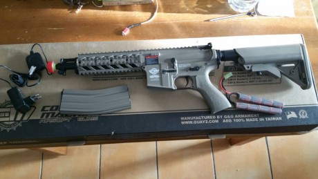Hola !  . Vendo un fusil de asalto de airsoft  ,  cm16 dst g&g  ,  es de fibra , plastico , esta usado 41