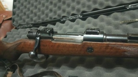 Por dejar la afición un compañero vende el siguiente rifle 

Por lo visto se trata de un máuser 98 DWM 01