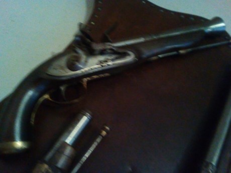 Hola tengo 5 pistolas, en una pone sTower y en otra 1771 y tres mas. Me gustaria saber el valor y si hay 20