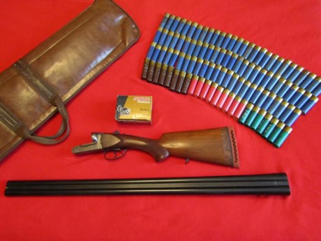 Hola. Vendo esta formidable paralela de 81 cm de cañón, recámara magnum 10/89 y chokes */*. Guardamanos 12