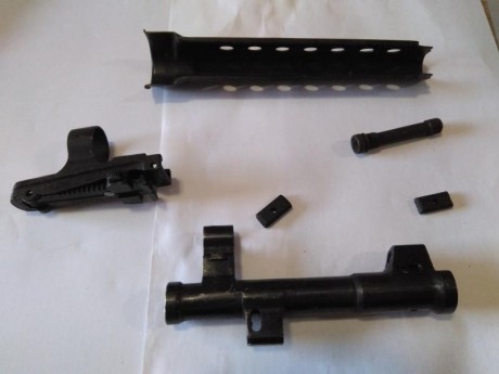 Hola,haciendo limpia entre los trastos encontre algunas cosas que compre junto con SVT-40 que tuve hace 02